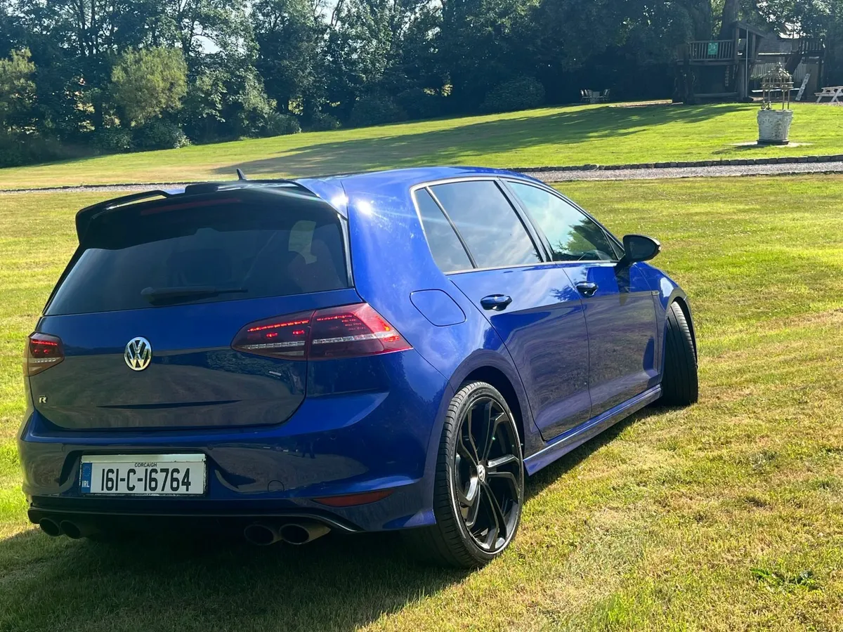 Volkswagen Golf 2016 - Image 2