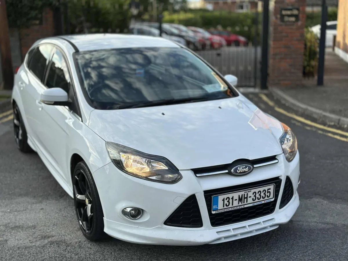 Ford Focus zetec sport Diesel - Image 2