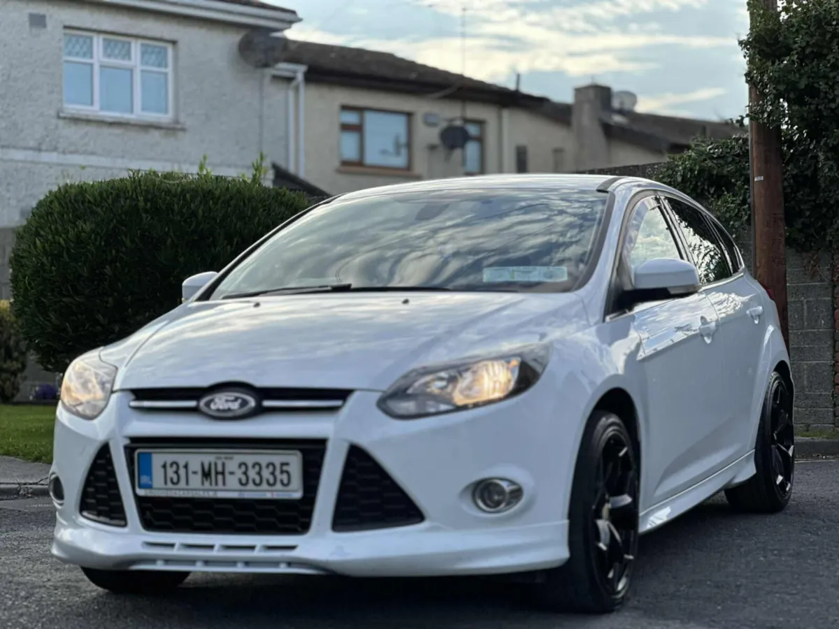 Ford Focus zetec sport Diesel - Image 4
