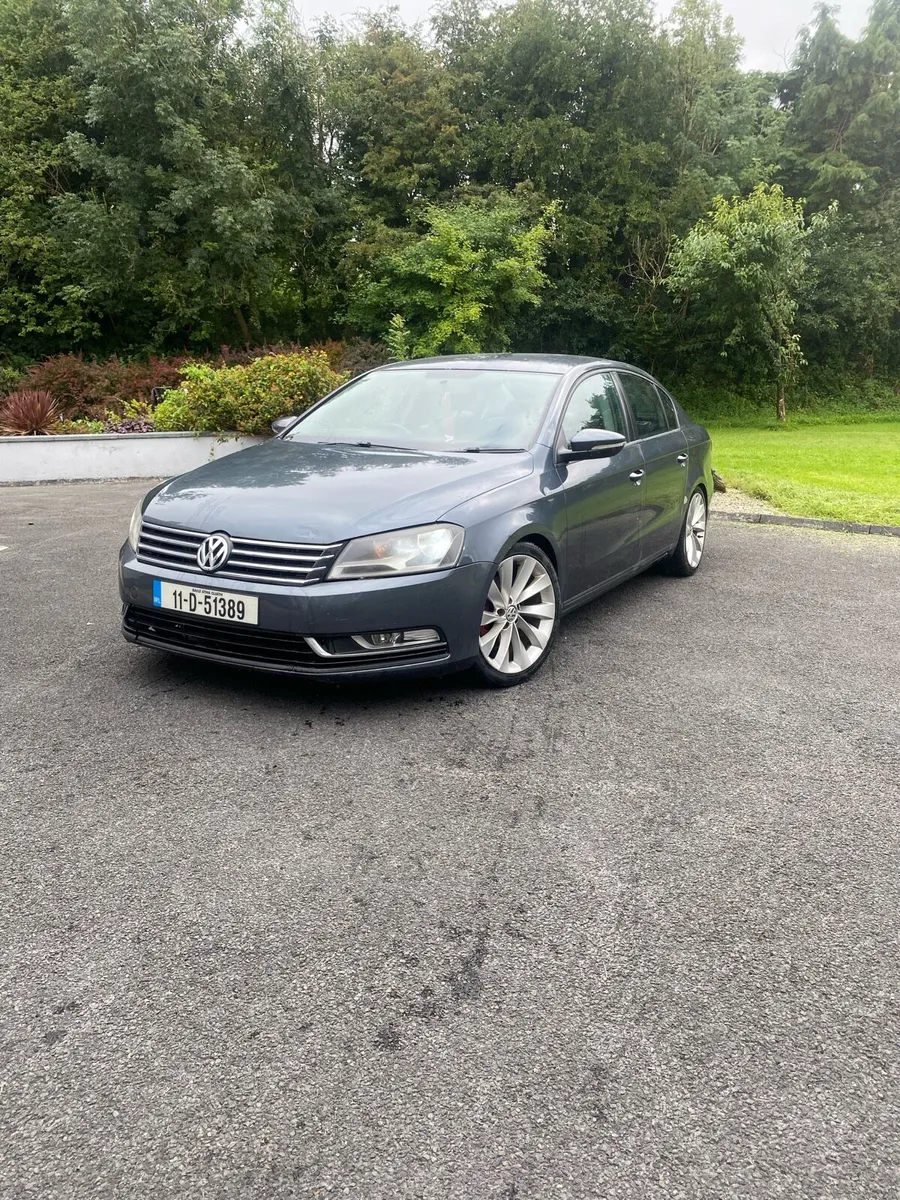 Volkswagen Passat 1.6 - Image 1