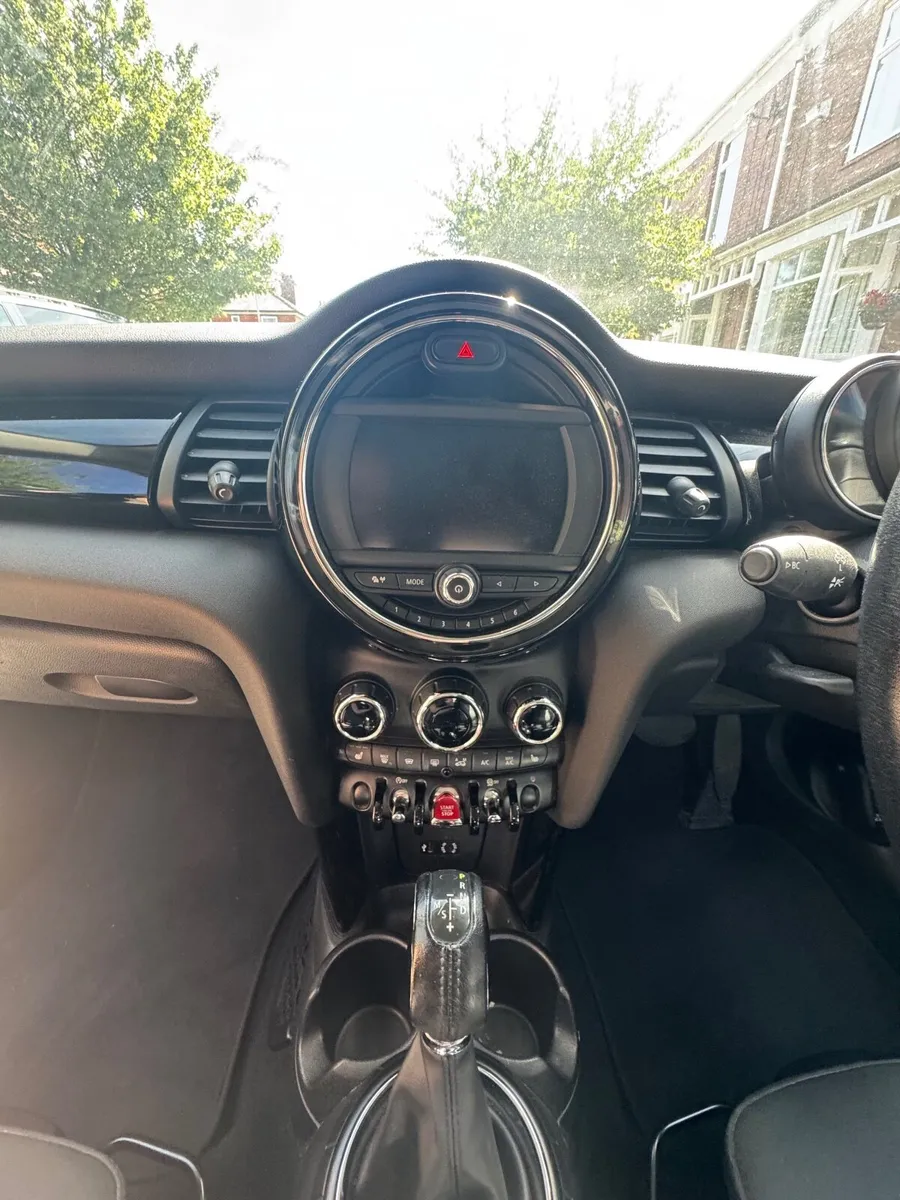 Mini Cooper 2016 - Image 3