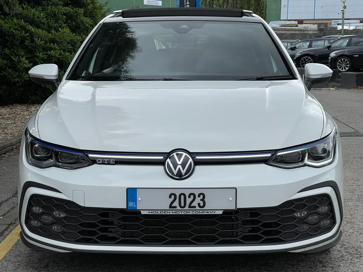 2023 Volkswagen Golf GTE.SUNROOF...HEAD UP DISPLAY - Image 4