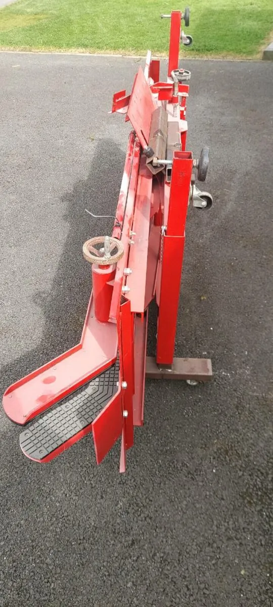 Motorcycle lift kawasaki,Honda,yamaha,suzuki,BMW. - Image 2