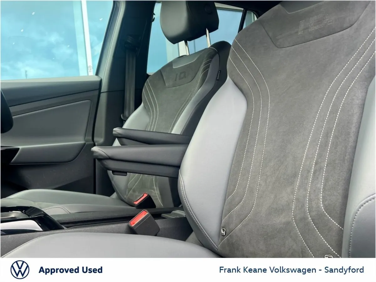 Volkswagen ID.4  life  DX 77kwh 174HP  frank Kean - Image 4