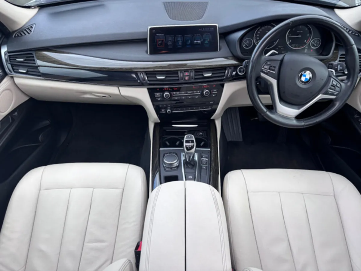 BMW X5 SDRIVE 25d DIESEL 7 SEATER // PAN SUNROOF - Image 2