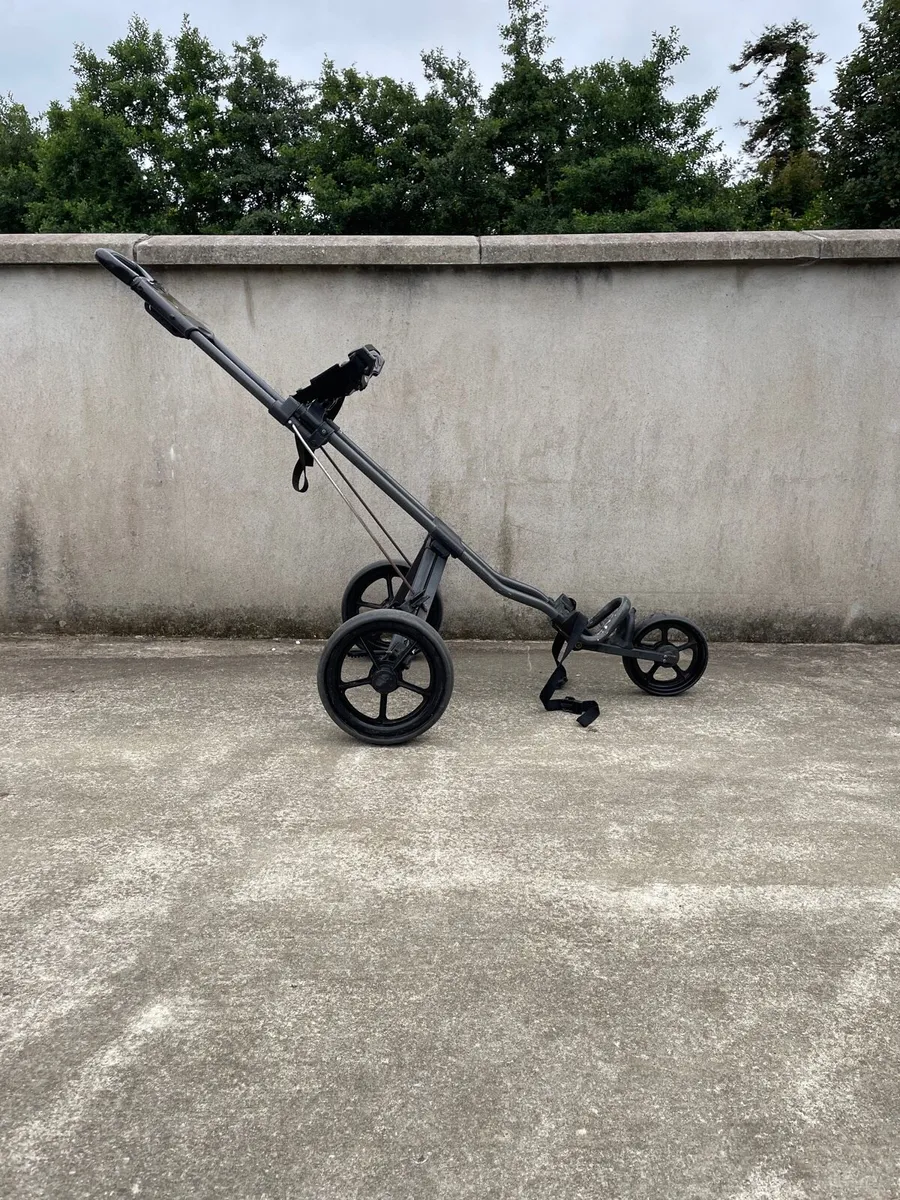 Powakaddy golf trolley - Image 2