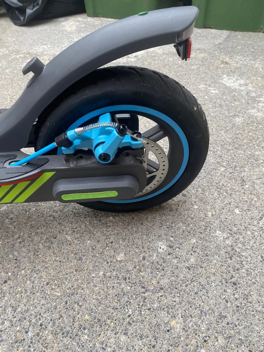 HONEYWHALE M2 Pro Electric Scooter - Image 4