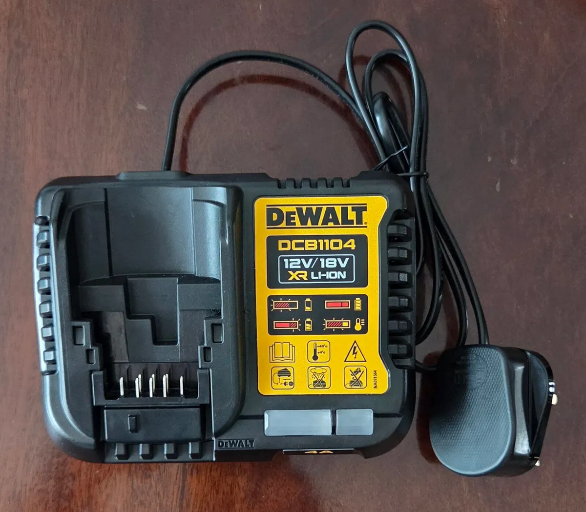 Dewalt  battery  charger  brand new - Image 3