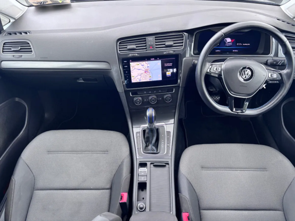 VOLKSWAGEN E-GOLF COMFORTLINE 136BHP 5 5DR AUTO - Image 2