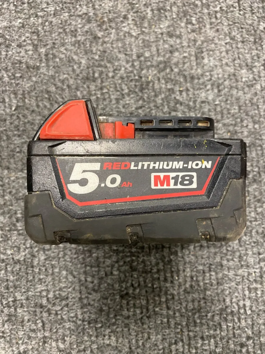 Milwaukee 5AH Battery - Image 2