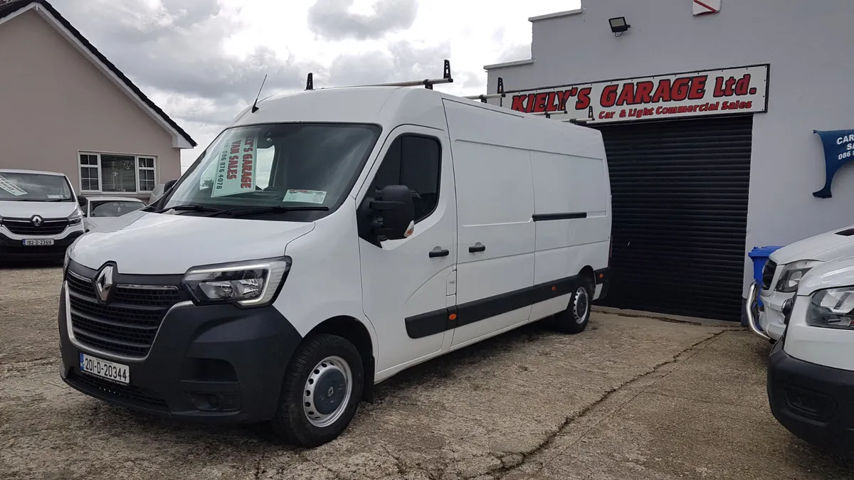 Renault Master 2020D LWB MINT NO VAT - Image 3