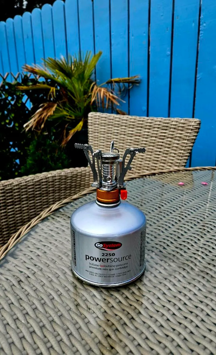 Portable Mini Camp Stove inc Gas - Image 1