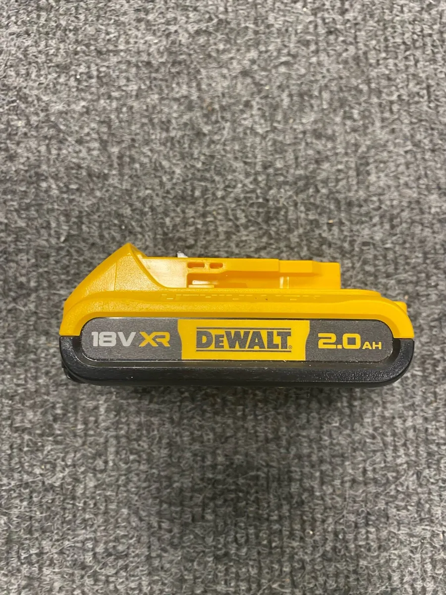 Dewalt 2AH Battery - Image 1