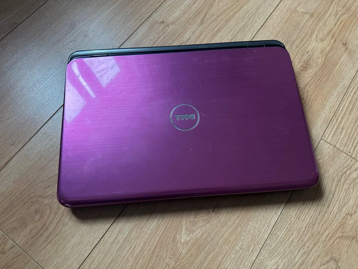 Laptop - Image 1