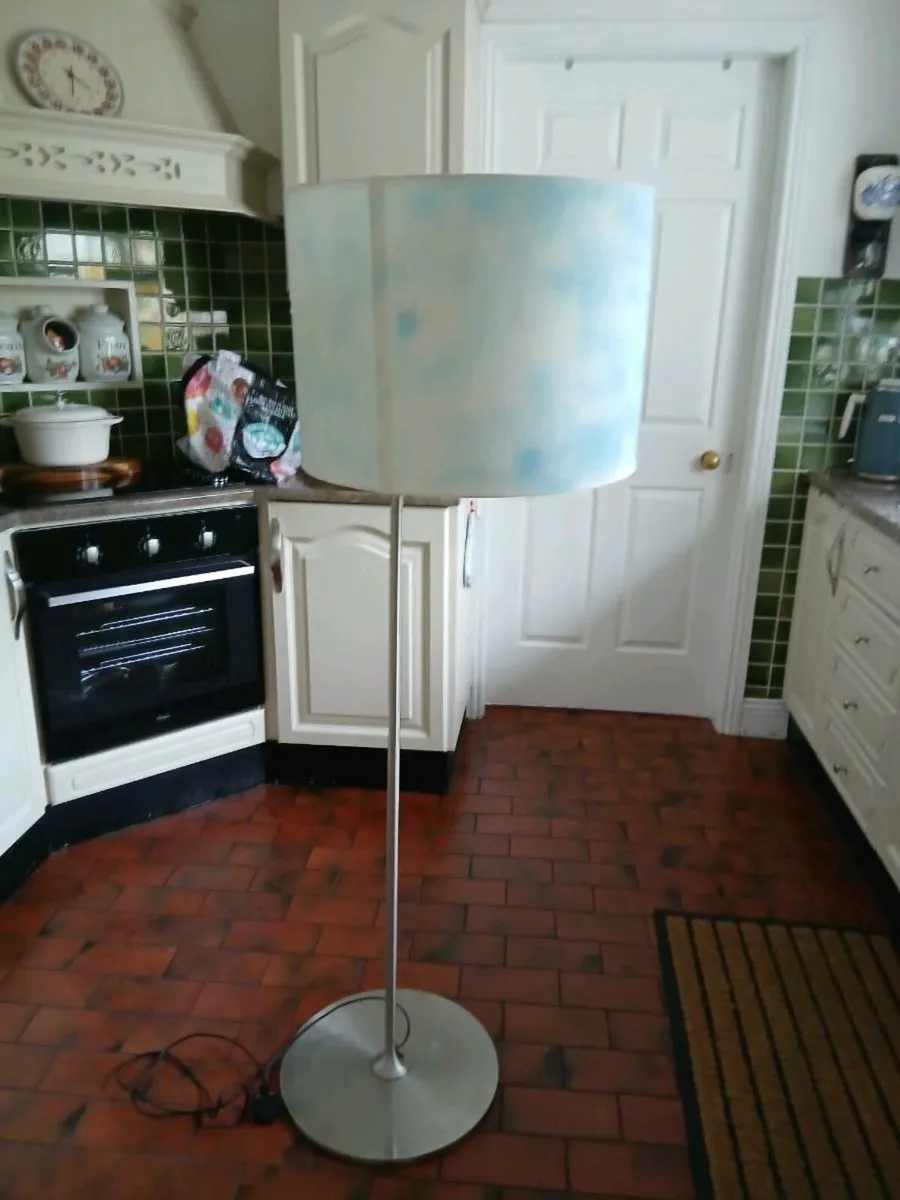 Floor lamp - Image 1