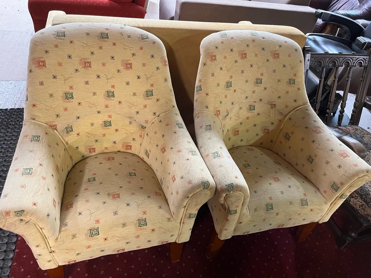 Armchairs only €50 each - Image 4