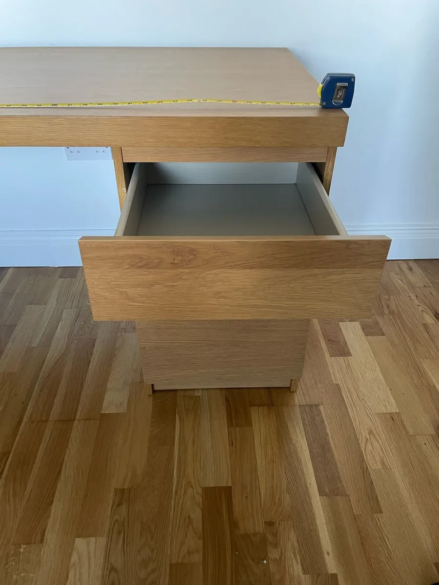 Desk - Image 3