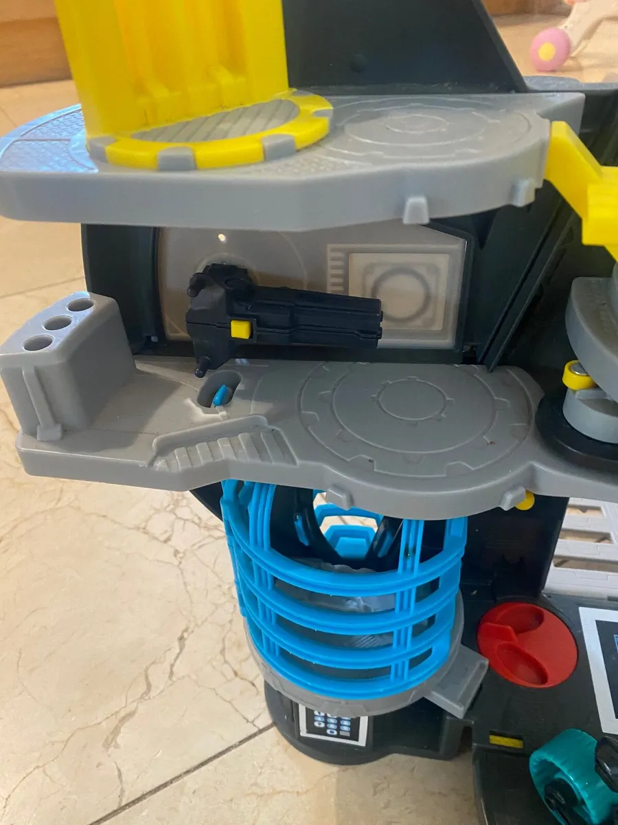 Toys - Image 3
