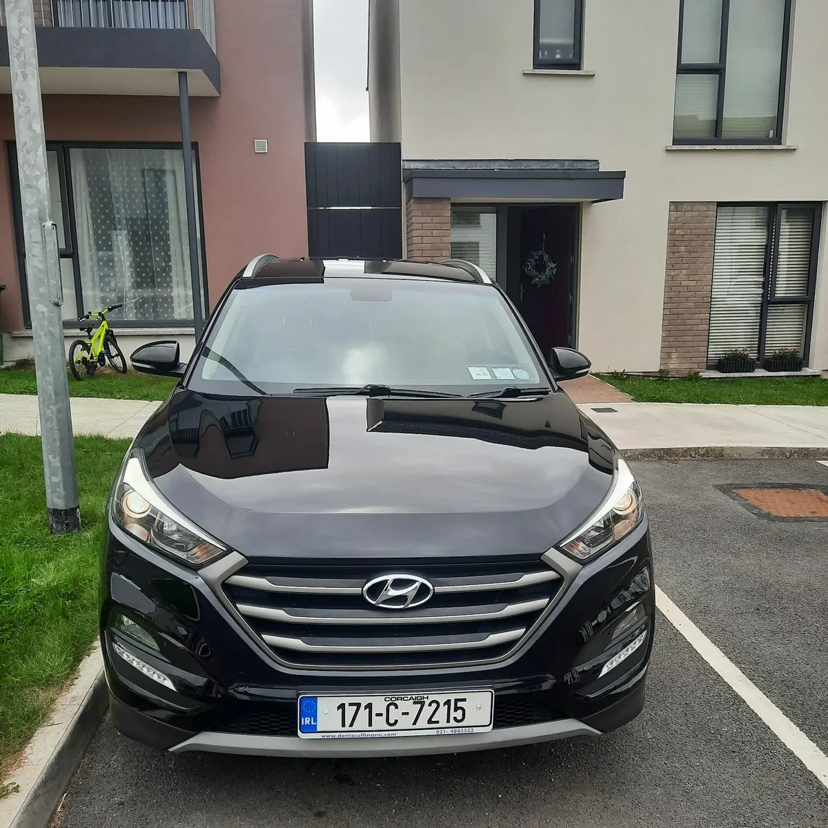 Hyundai Tucson Executive (well-kept, clean) - Image 2