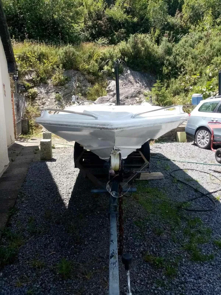 Speedboat - Image 4