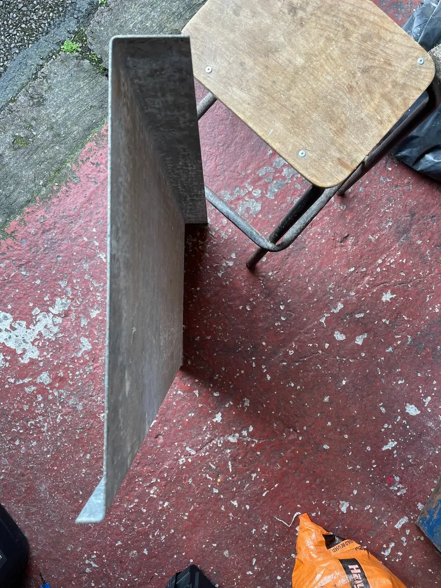 Steel Shelves - Galvanised - Image 4
