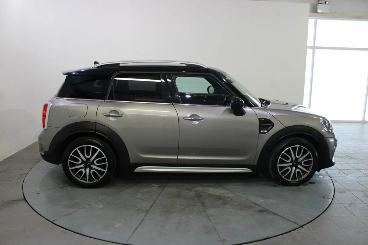 MINI COUNTRYMAN Cooper D Sport Automatic Cooper W - Image 3