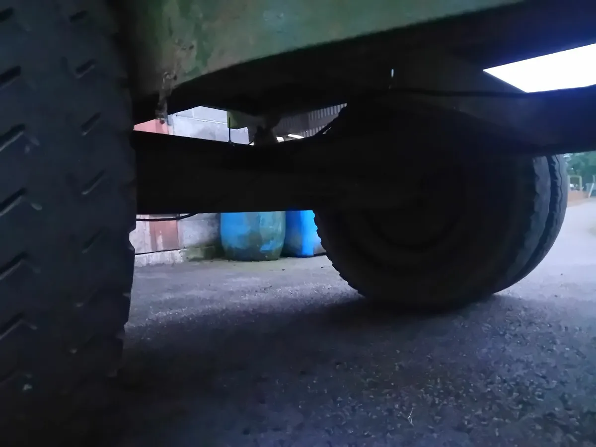 Tipper trailer - Image 1