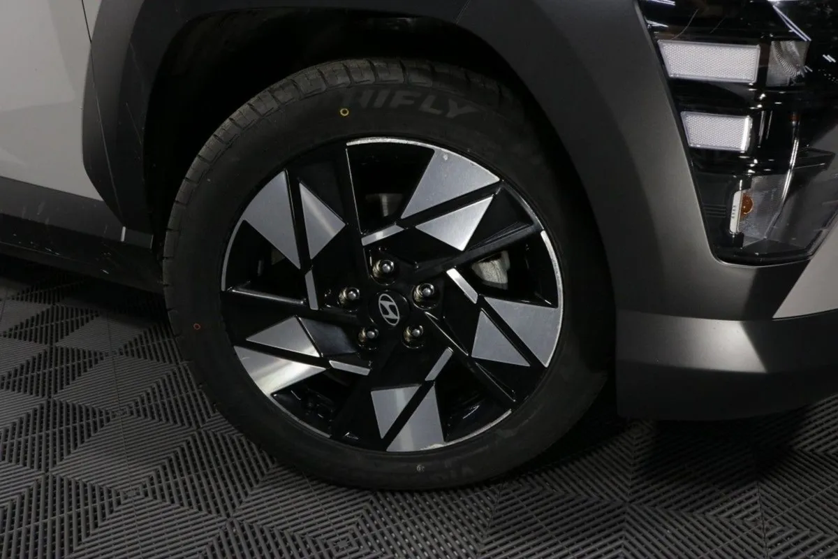 Hyundai Kona Hybrid Elegance 1.6l Petrol Automati - Image 4