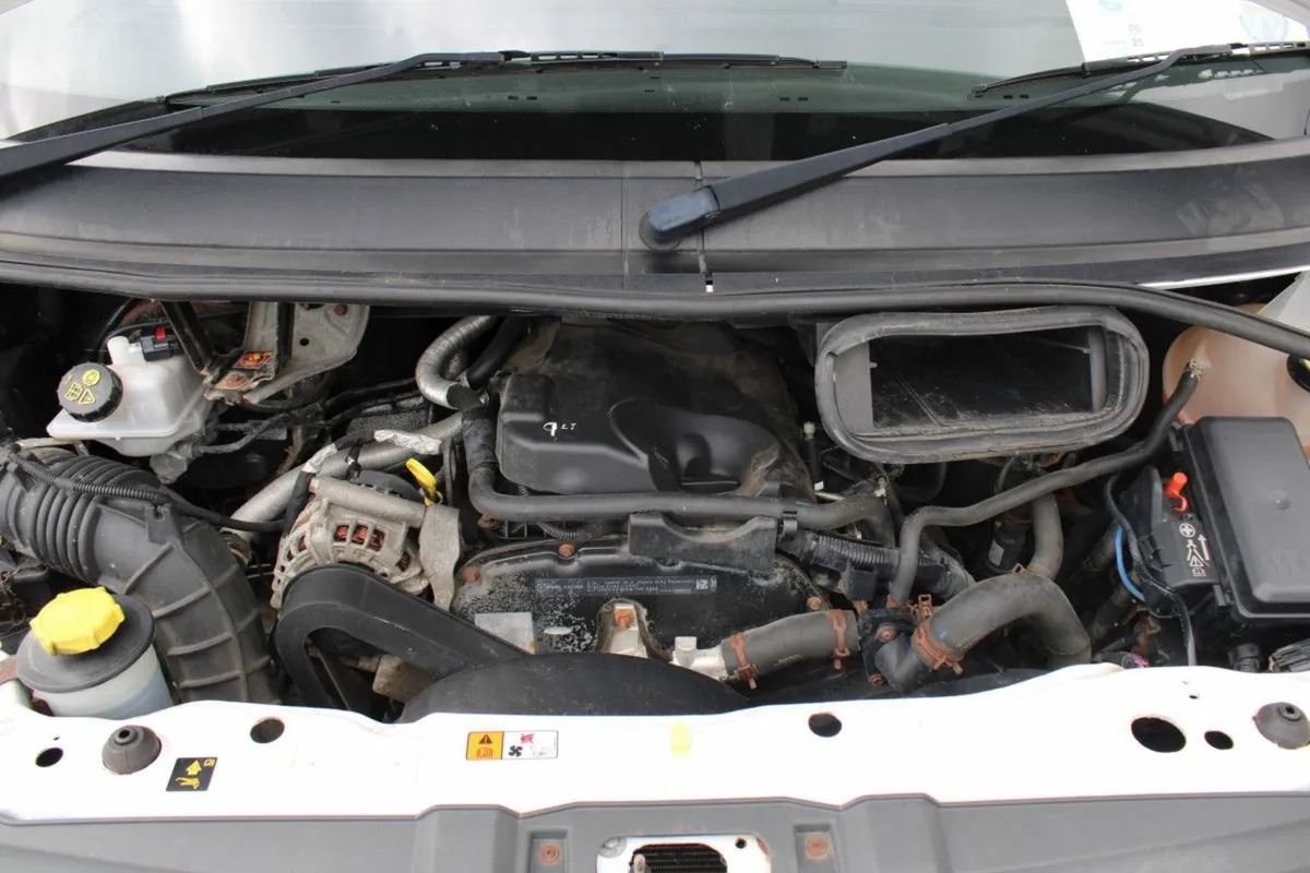 Ford Transit Transit T430 RWD 135 12 Seat BUS - Image 4