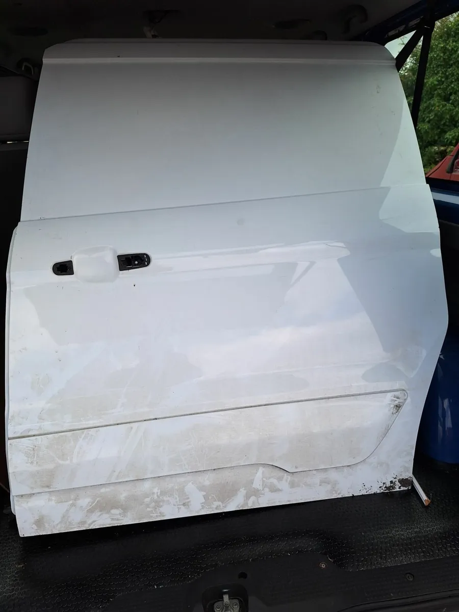 Side door 2021 transit connect lwb