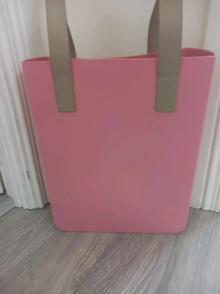 Lapetia Tote Bag - Image 2