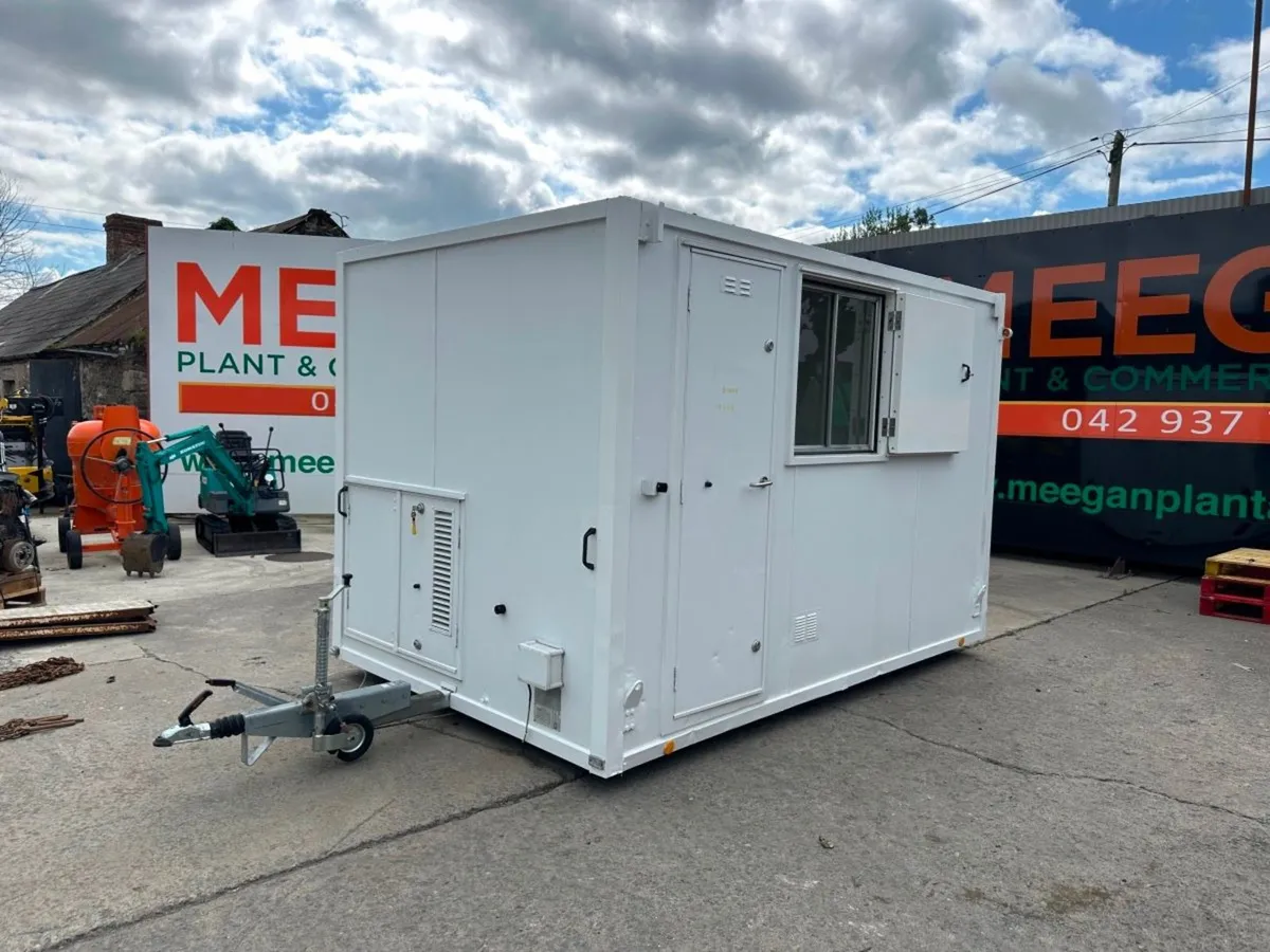 AJC SINGLE AXLE WELFARE UNIT 6 MAN ....0018 - Image 1