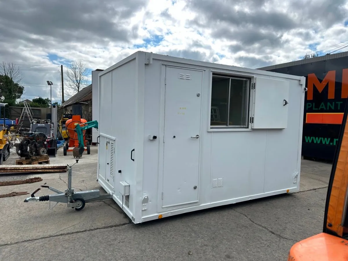 AJC SINGLE AXLE WELFARE UNIT 6 MAN ....0018 - Image 3