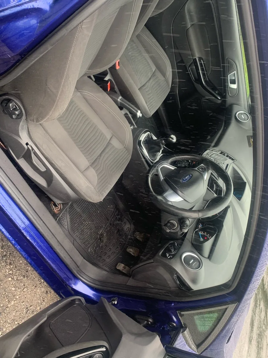 2014 Ford Fiesta 1.2 taxed  and tested - Image 3