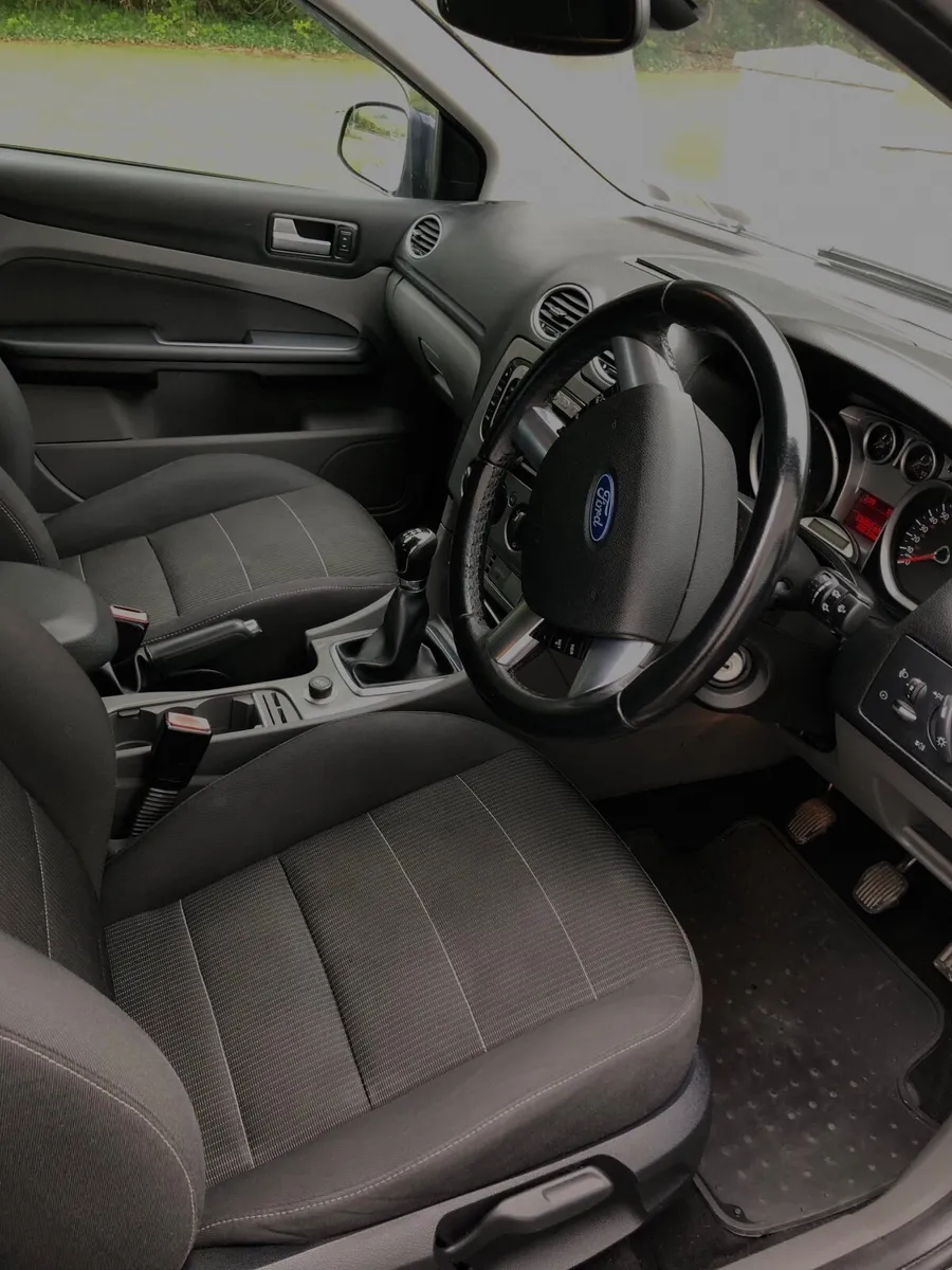 Ford Focus 2009 1.8 TDCI Titanium - Image 4