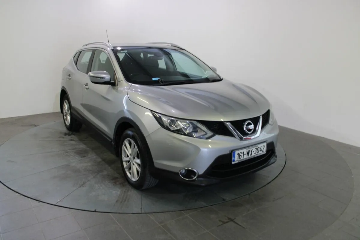 Nissan QASHQAI 1.5 DSL Sv nc PAN Roof - Image 1