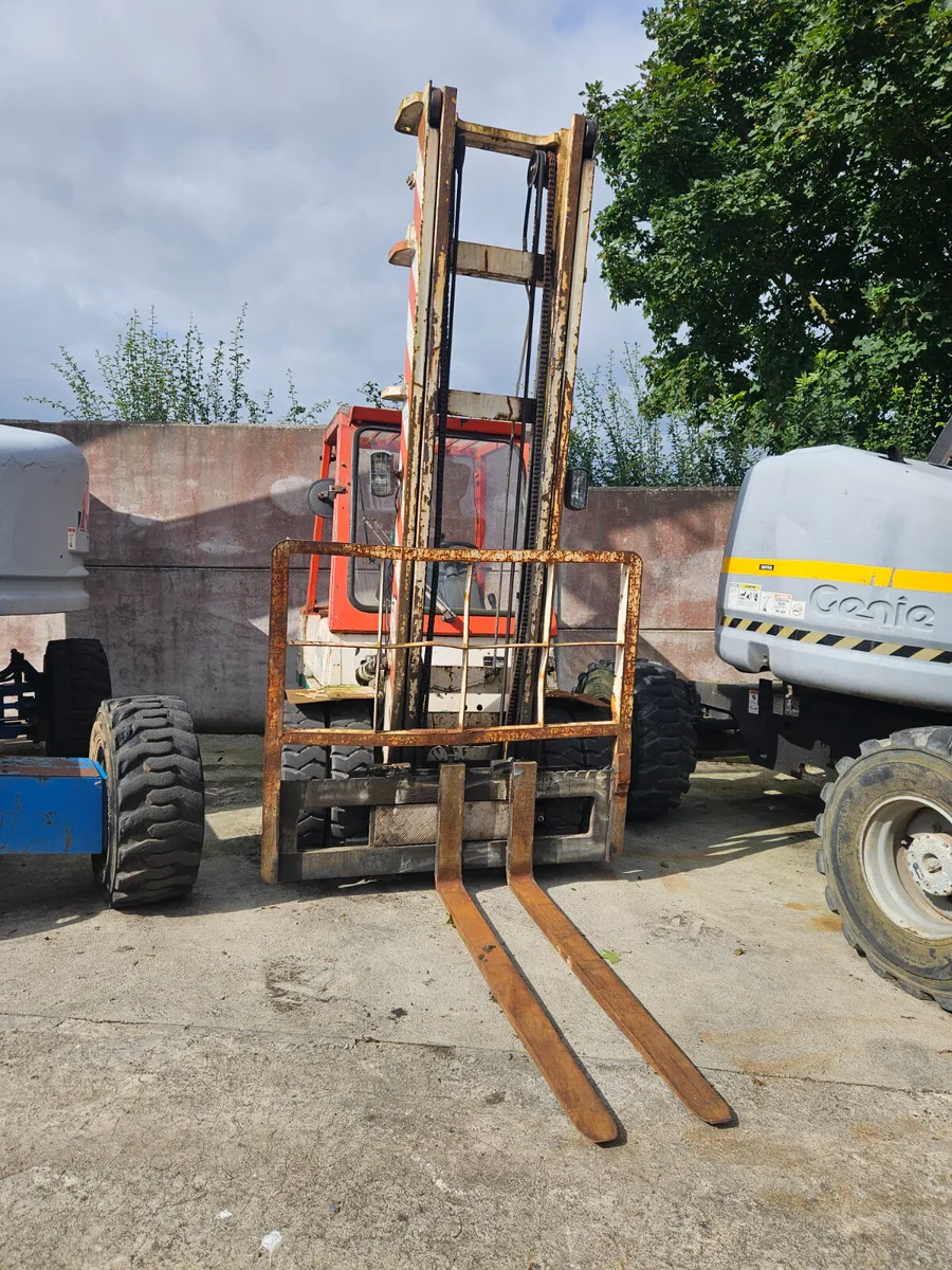 2.5 ton Mitsubishi forklift - Image 4