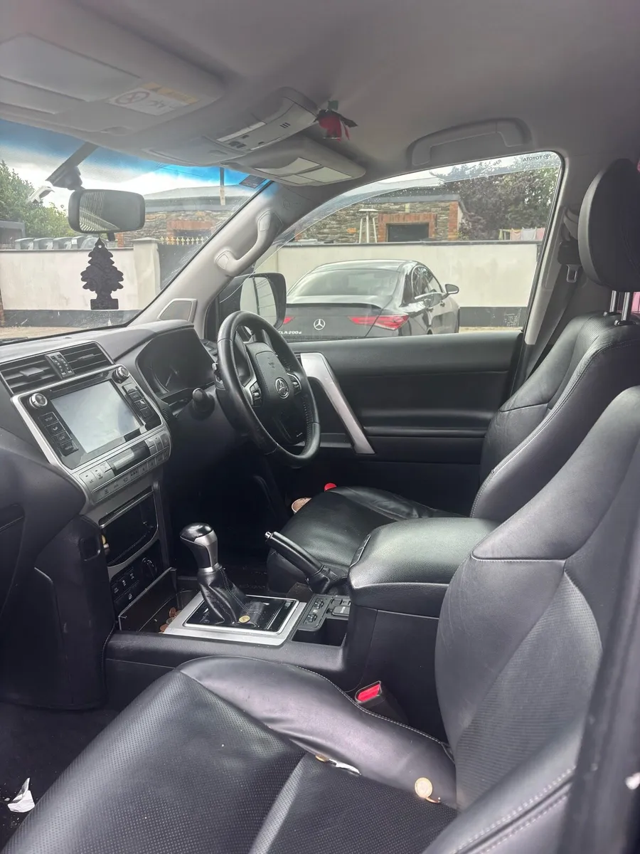 Toyota Landcruiser - Image 4