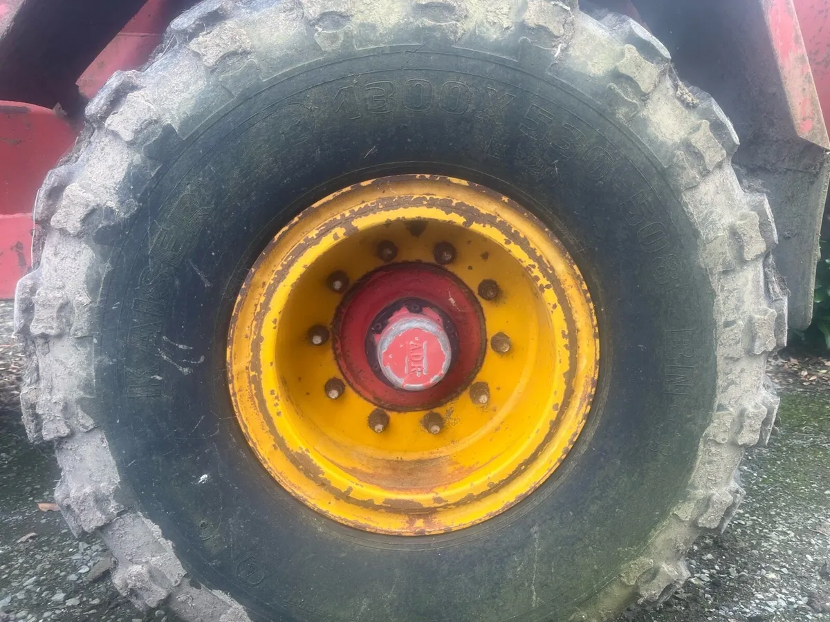 2000 HiSpec tank - Image 2