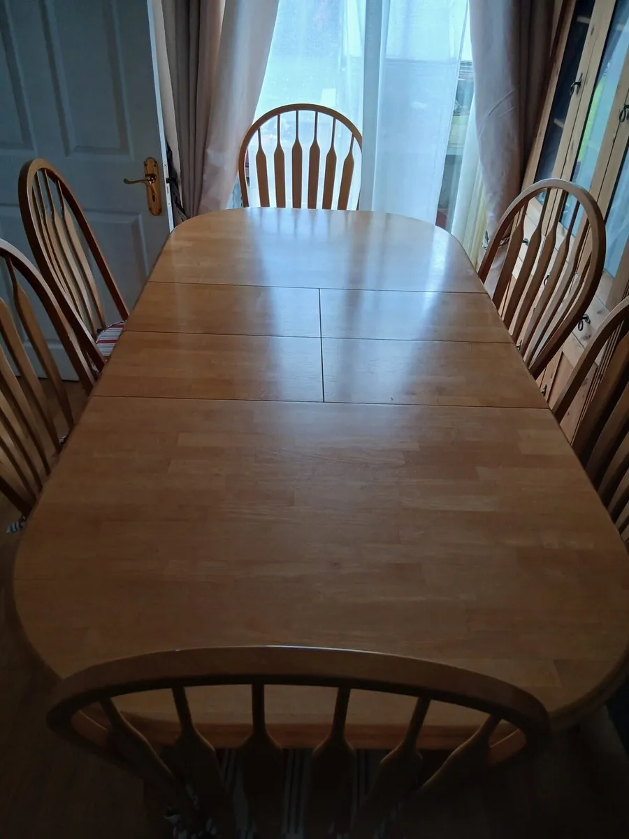 Oak Table and chairs - Image 3