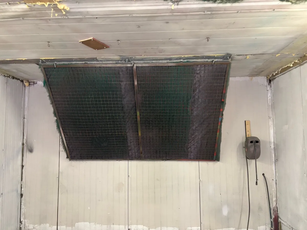 4.5m x 9m Spraybooth - Image 4