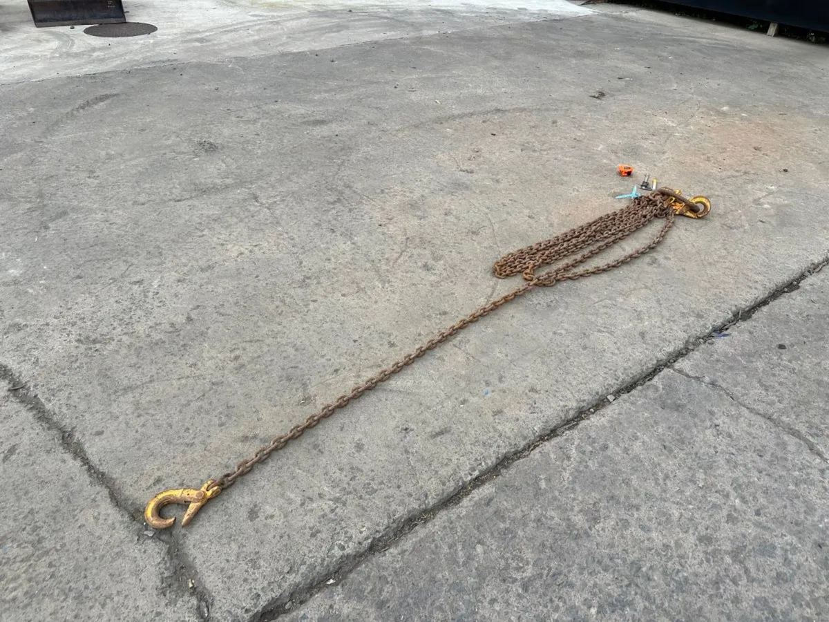 2.8 Metre ...6.7 ton ...lifting chains 4 LEG .... - Image 2