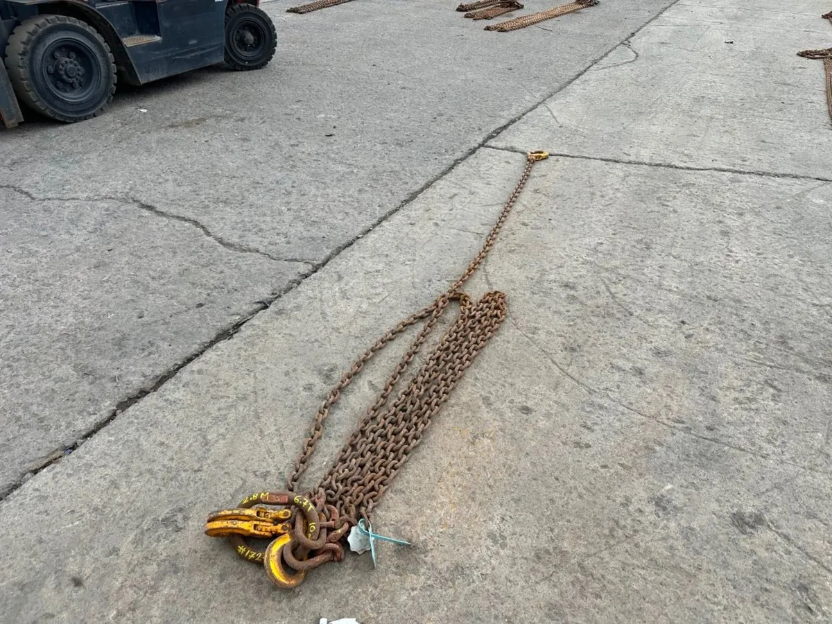 2.8 Metre ...6.7 ton ...lifting chains 4 LEG .... - Image 4