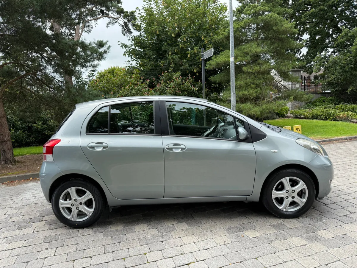 Toyota Yaris 2011 1.33 Automatic - Image 3