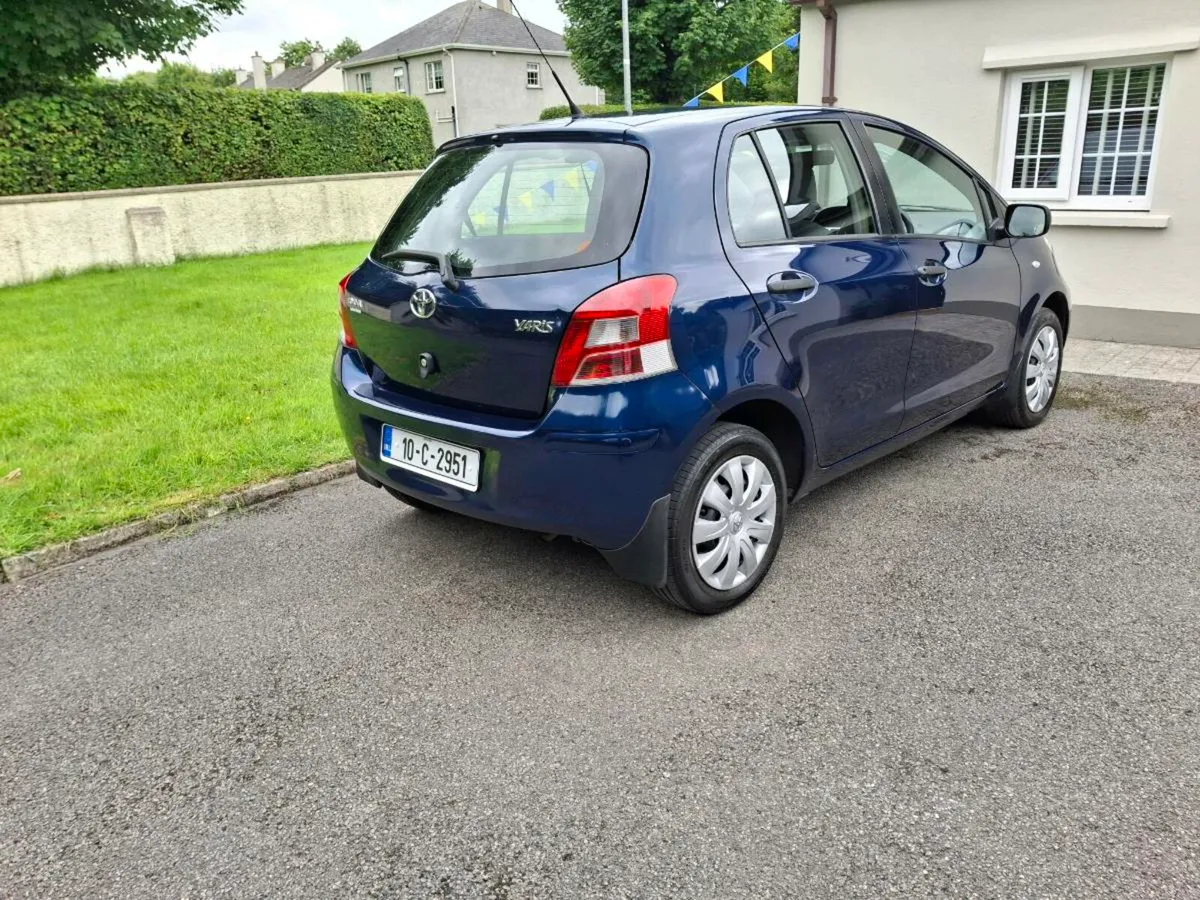 Toyota Yaris 2010 - Image 4