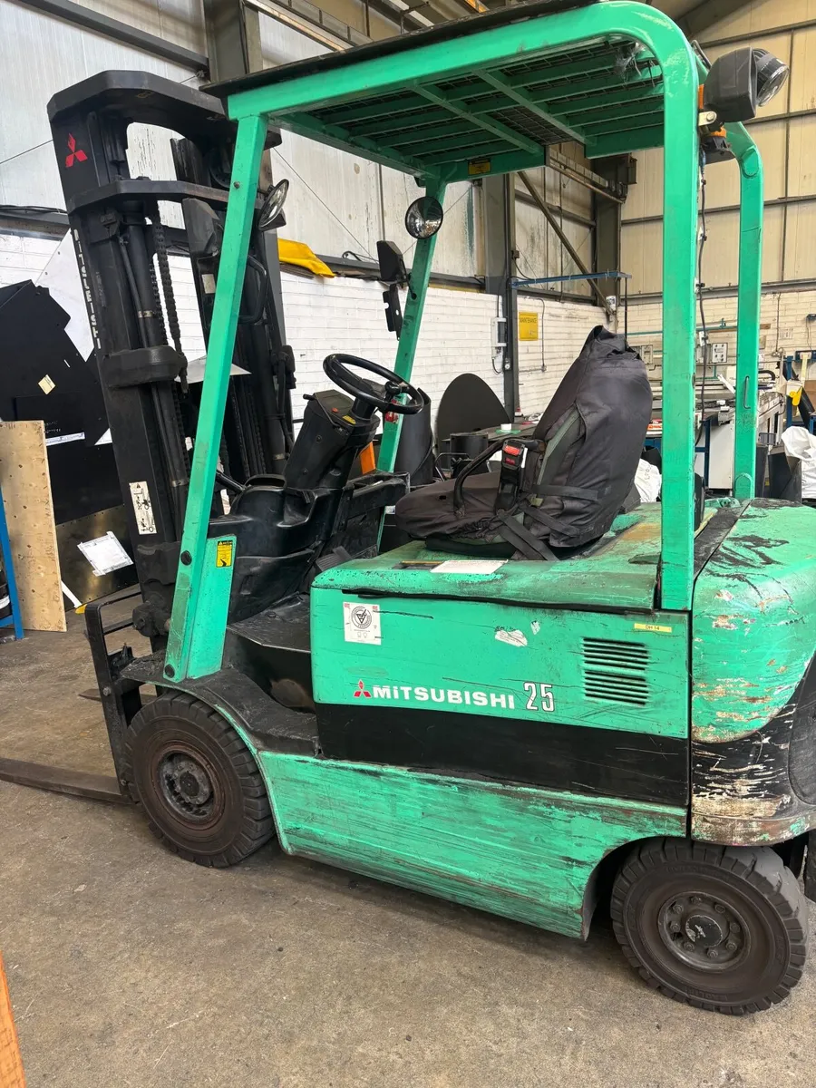 Forklift - Image 2