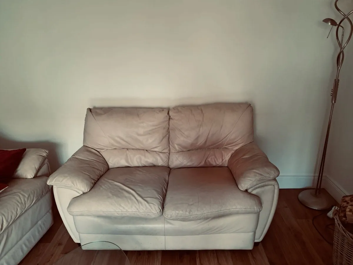 Soft Italian Leather 2 & 3 seater Couches - Image 2
