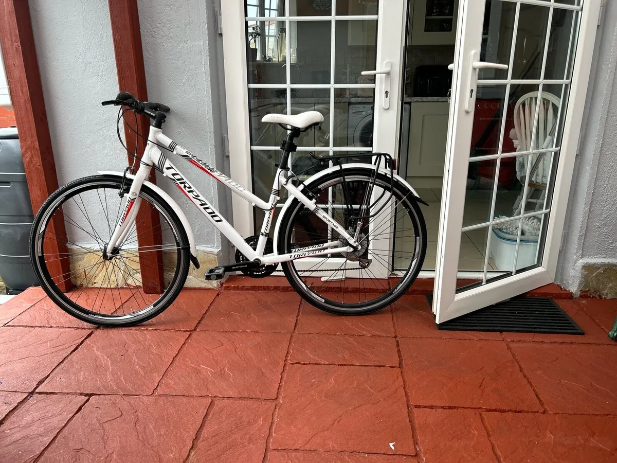 Ladies bicycle - Image 2