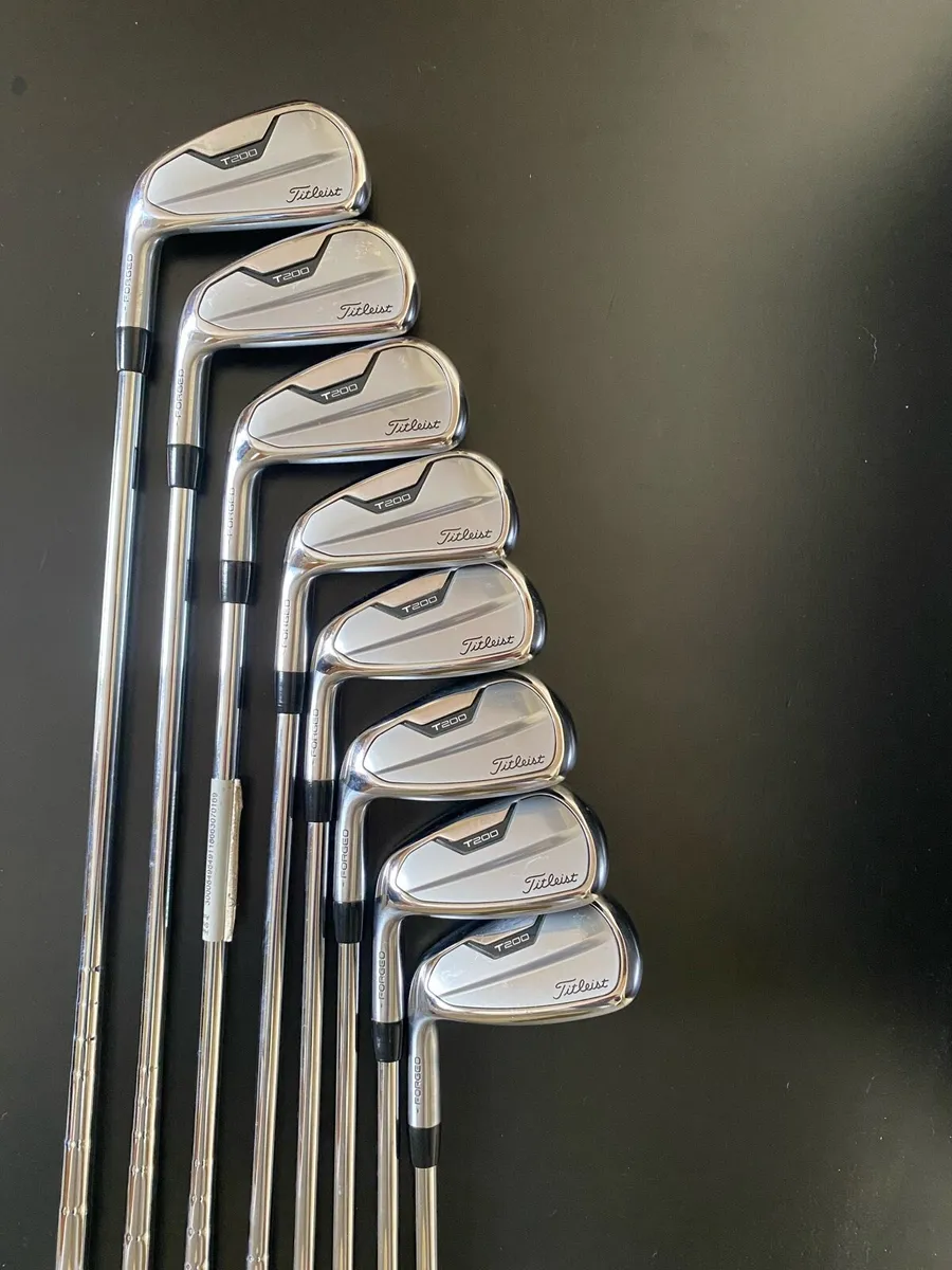 Titleist T200 irons - Image 1