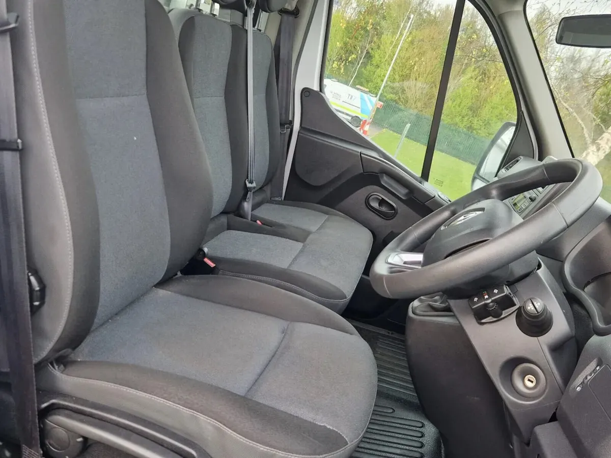 landscaping Renault Master  Flatbed - Image 3